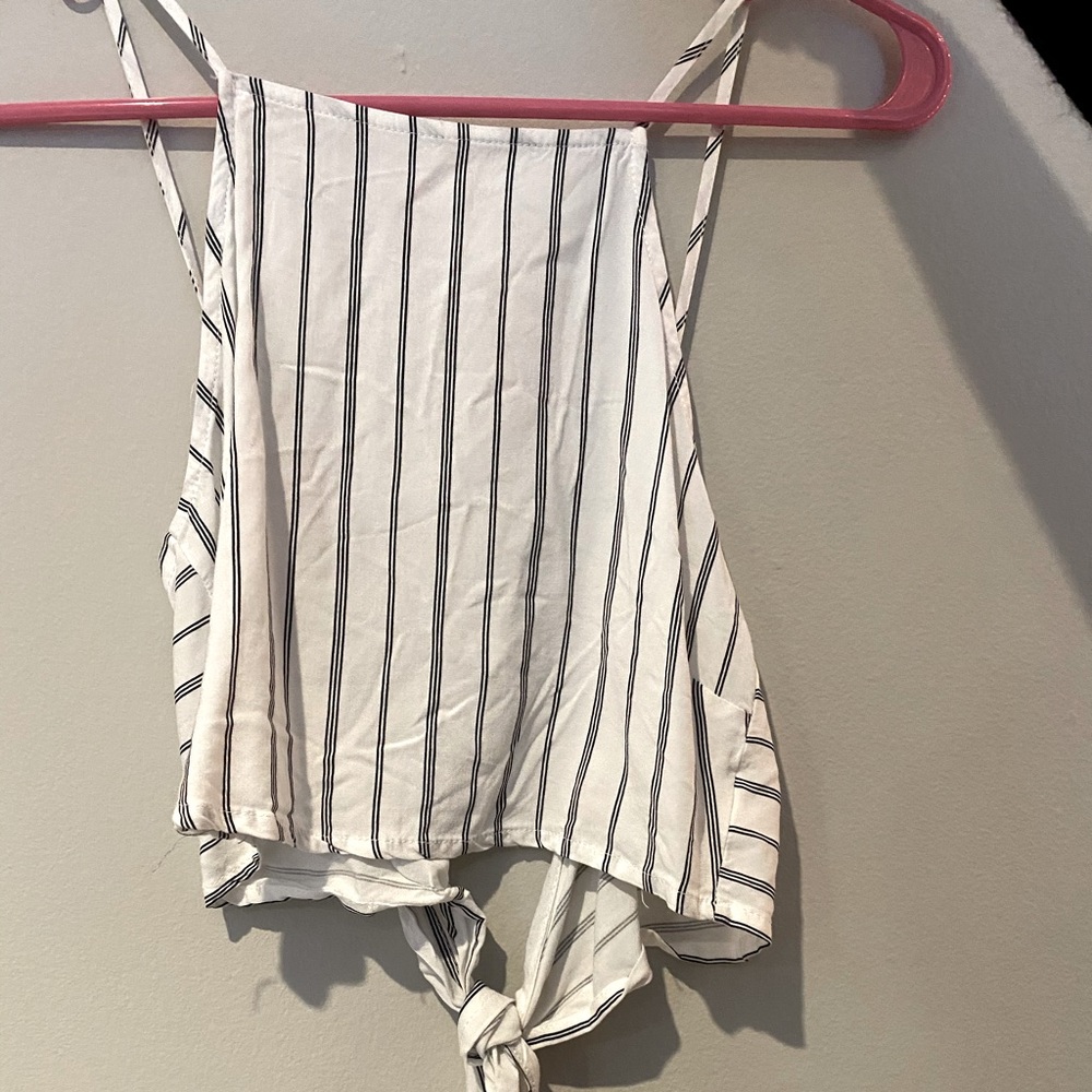 Backless tank top